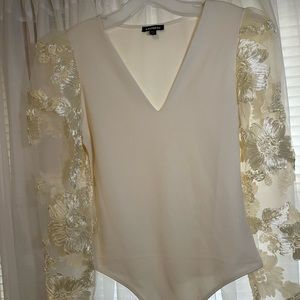 EXPRESS FLORAL LACE SLEEVE THONG BODYSUIT - NEVER WORN